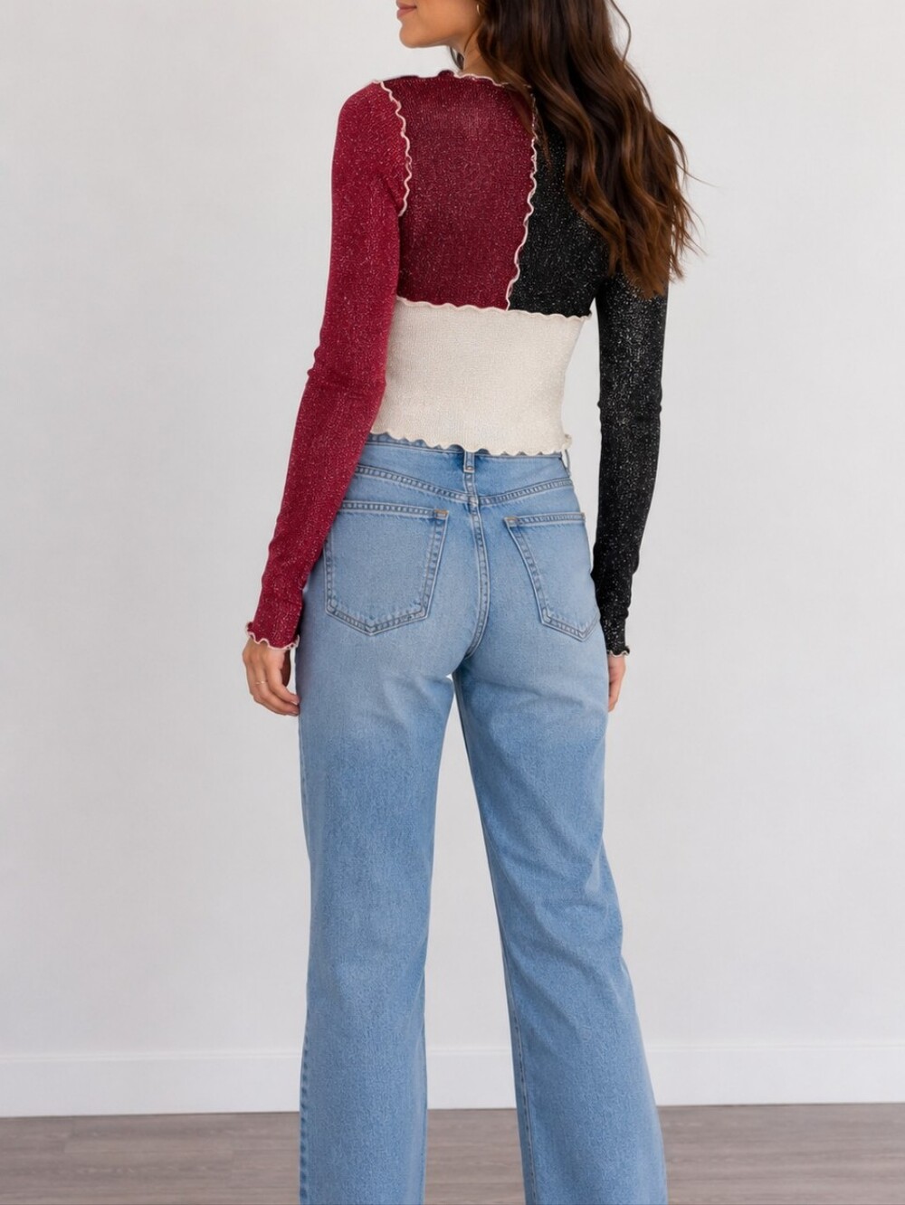 LUNA CHIX Colorblock Ribbed Cropped Top. - Picture 3 of 6